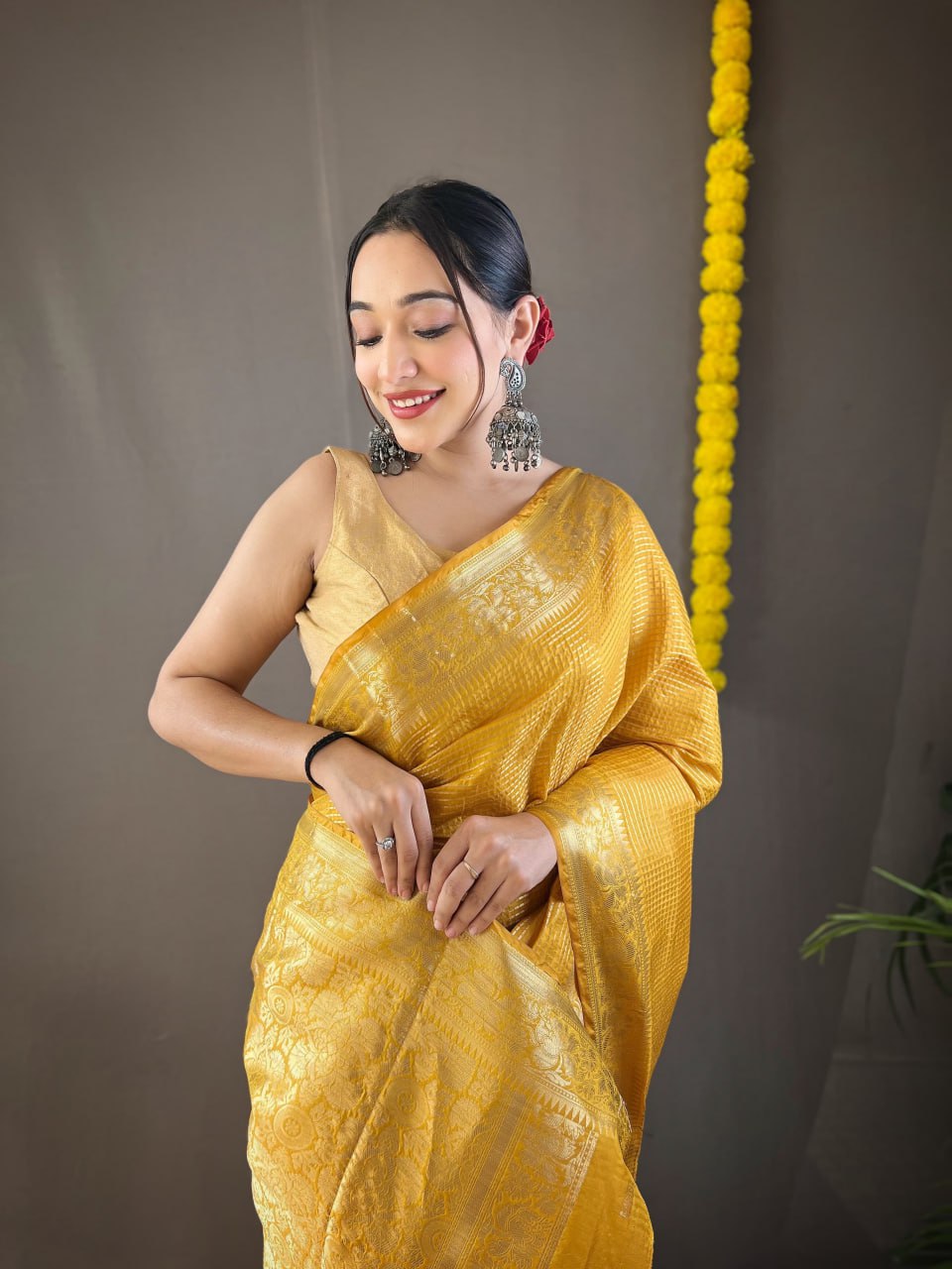 Graceful Soft Silk Saree with Timeless Weaves & Elegance