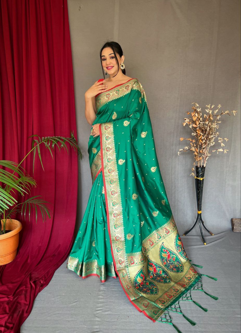 Pure Kanchipuram Paithani Silk Saree with Contrast Butti Blouse