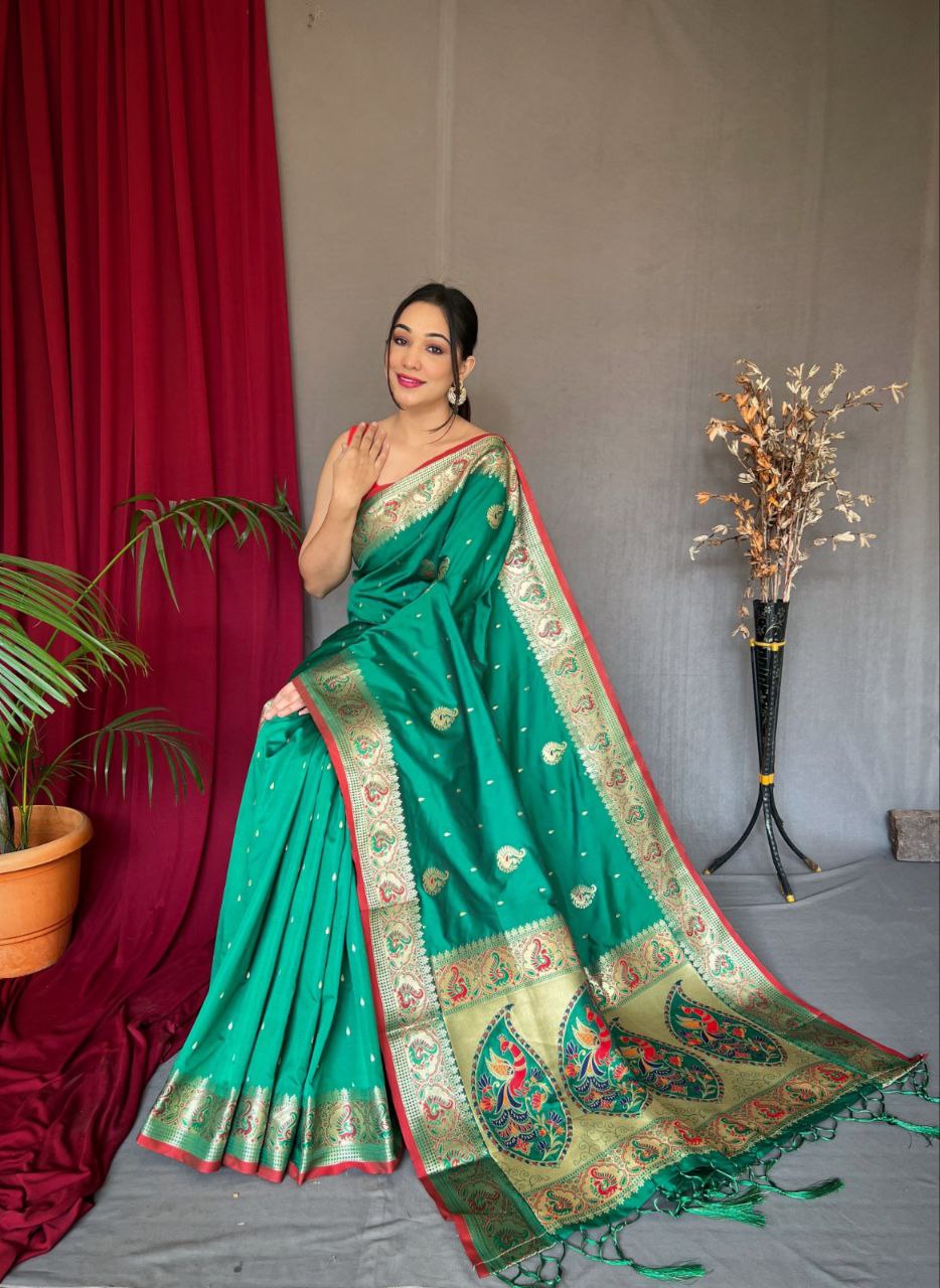 Pure Kanchipuram Paithani Silk Saree with Contrast Butti Blouse