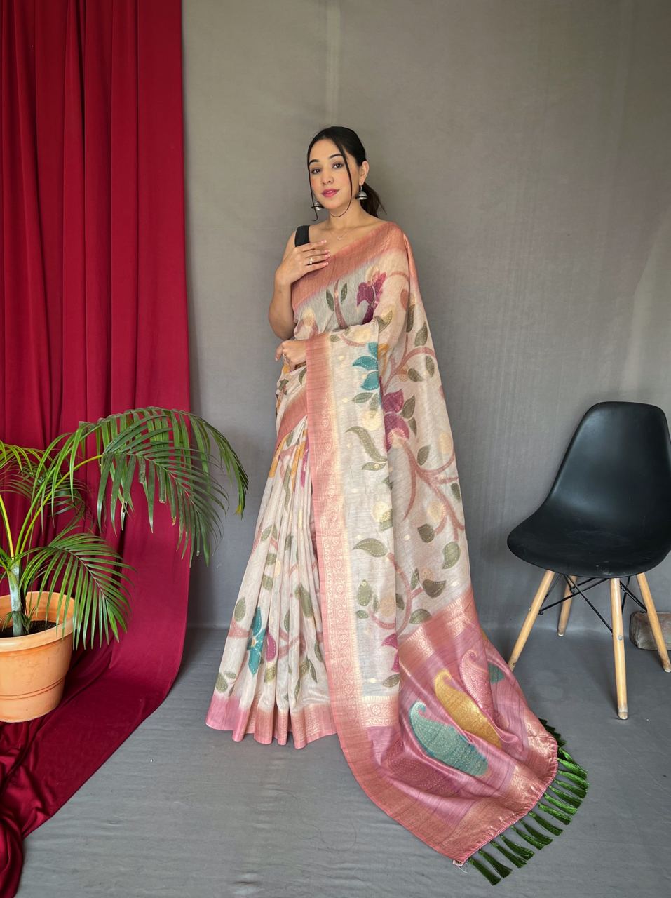 3D Floral Digital Print Saree with Golden Zari Pallu