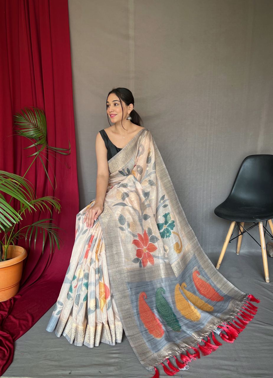 3D Floral Digital Print Saree with Golden Zari Pallu
