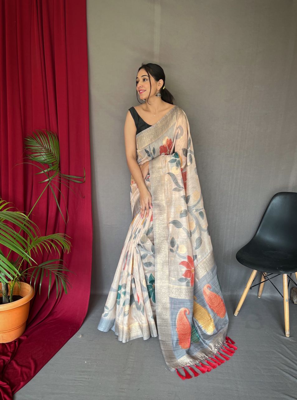 3D Floral Digital Print Saree with Golden Zari Pallu