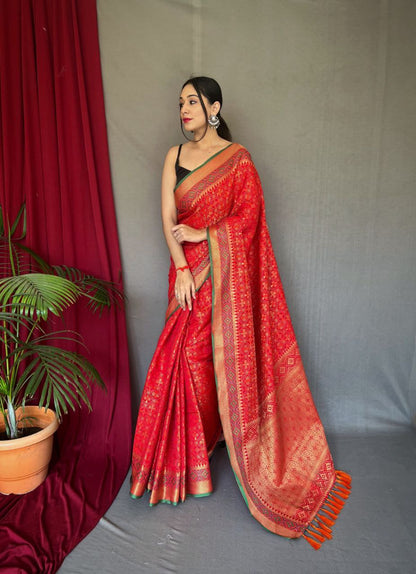Elegant Pure Patola Silk Saree with Meenakari & Pallu