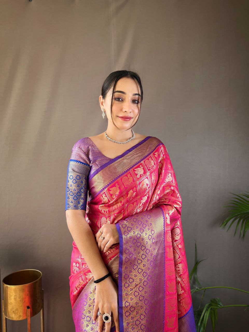 Elegant Pattu Silk Saree with Rich Contrast & Tradition