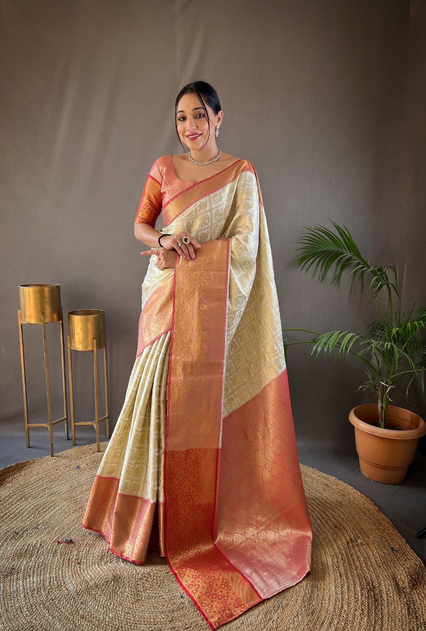Elegant Pattu Silk Saree with Rich Contrast & Tradition