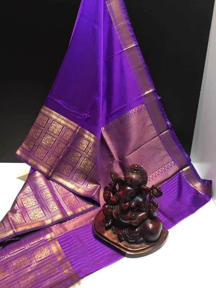 Royal  Lichi Silk Saree with Jacquard Rich Pallu