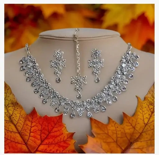 Silver Plated Necklace Set With White American Diamond